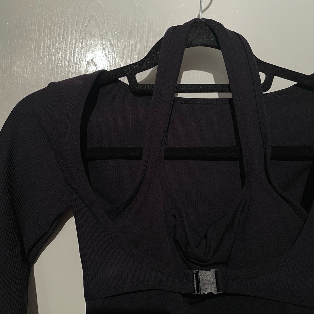 Black Women's Stretchy Cutout Yoga / Exercise Top with Thumb Holes